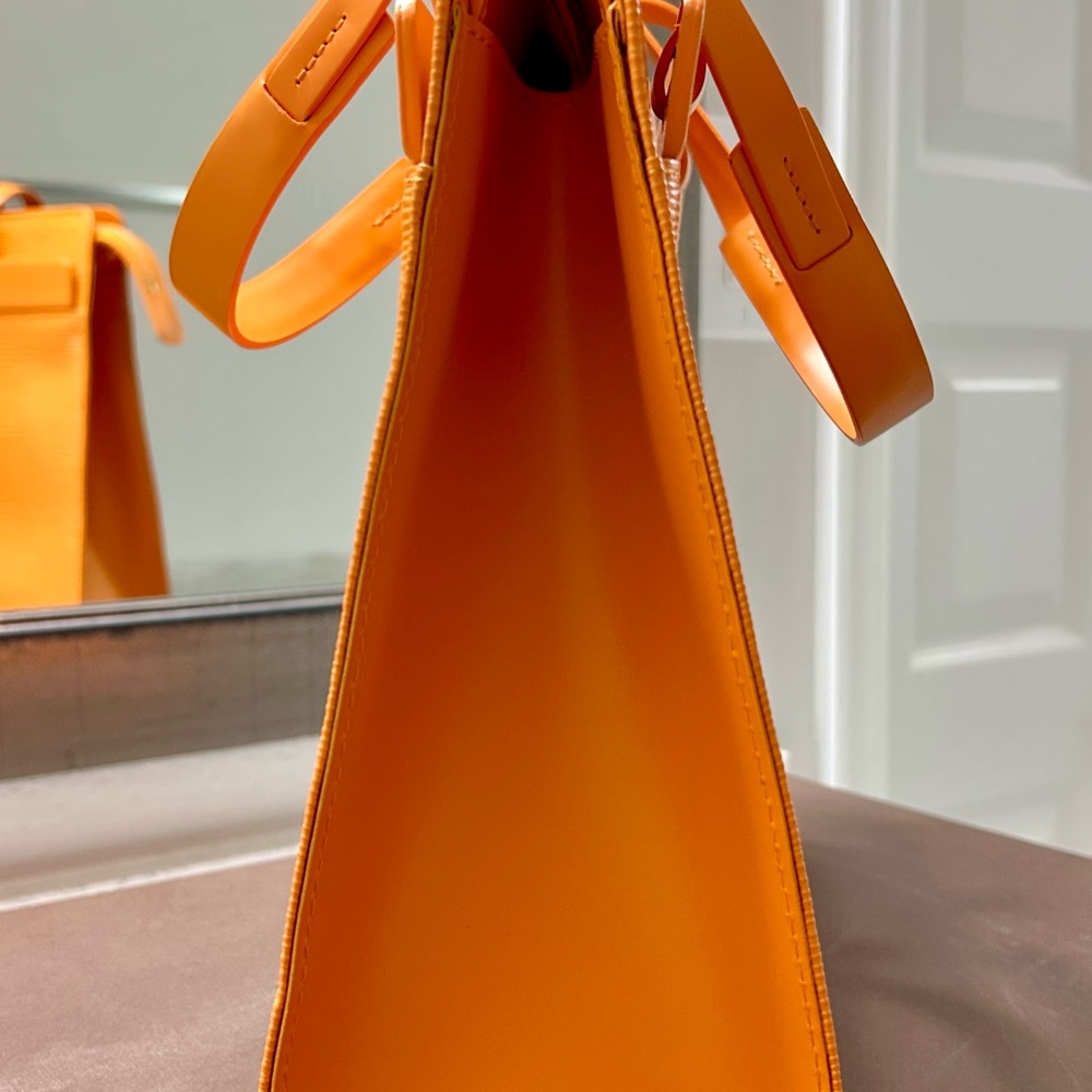 Authentic Vintage Louis Vuitton Epi Mandarin Orange Croisette PM Tote Bag - Picture 2 of 13